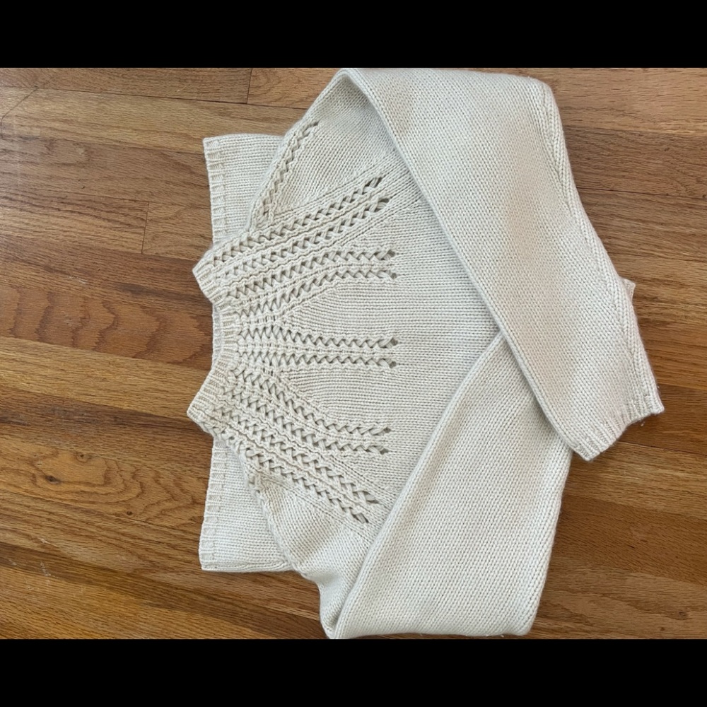 Women’s cream colored cashmere sweater size Petite Large